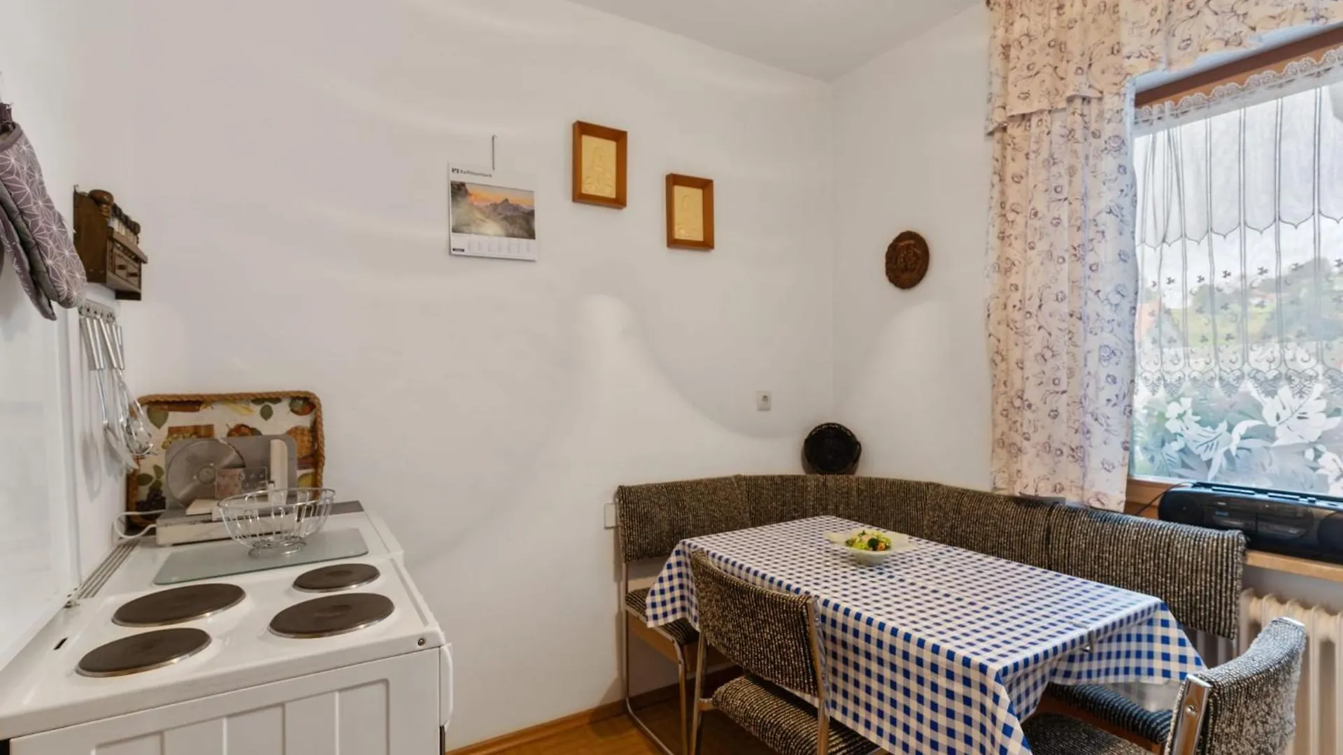 Cozy Apartment In Sonnen Bavaria Near Forest